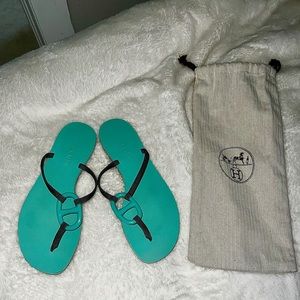 MUST GO! NWOT Hermes Sandals